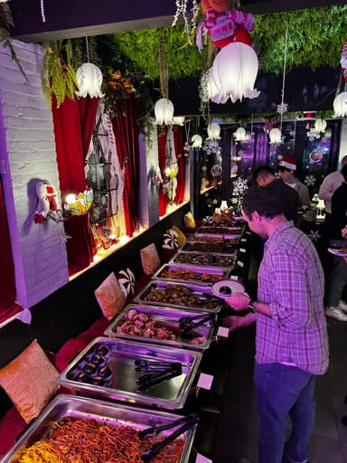 Wonderland Bar 3-Course Bites with Sips for Two