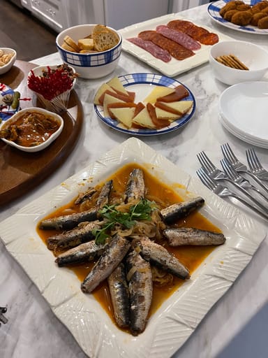 Private Chef Experience: Spanish Paella Party