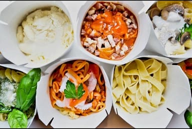 St. Petersburg Bites and Sights: Food, Trivia, and Murals Tour