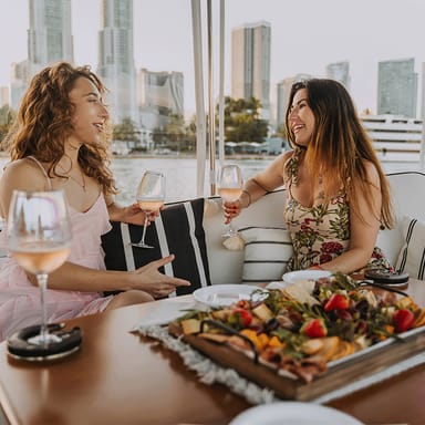 Private Luxury Electric Boat Tour with Wine and Charcuterie