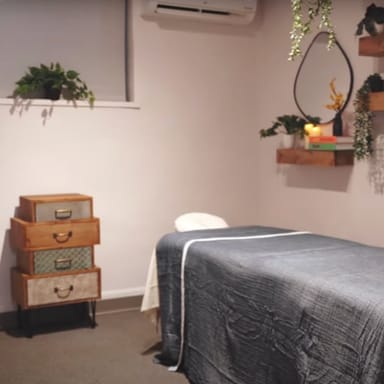 Relaxing Full Body Massage at Knead NYC