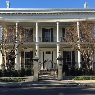 Garden District Historical Tour