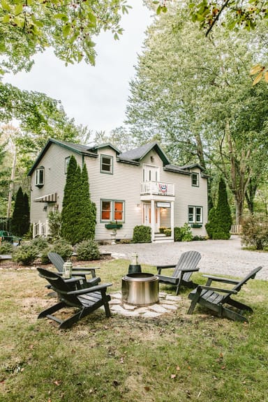 Wine Lover’s Summer Getaway for Two at Garden Grove Inn