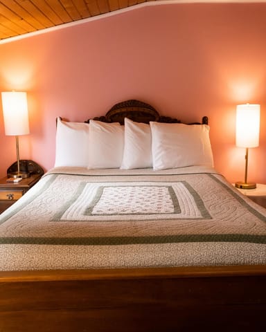 Wine Lover’s Summer Getaway for Two at Garden Grove Inn