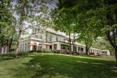Historic Hudson Valley Getaway: Stagecoach Inn Summer or Fall Stay with Meals for Two