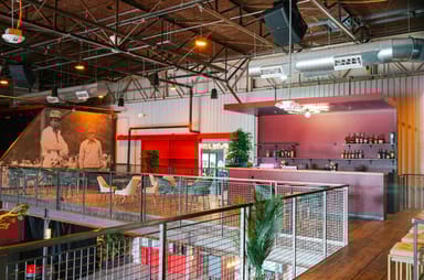 Golf Date Night: Simulator Experience and Drinks for Two at Local Drive