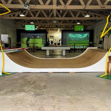 Golf Simulator Experience at MNML GOLF CLUB