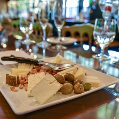 All-Inclusive Yountville Premium Food and Wine Tour
