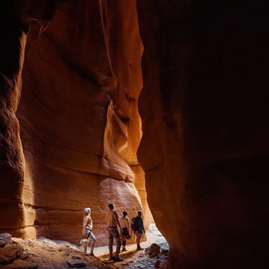 Red Rock Slot Canyon Hiking Tour