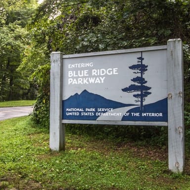 Half-Day Blue Ridge Mountain Deluxe Driving Tour