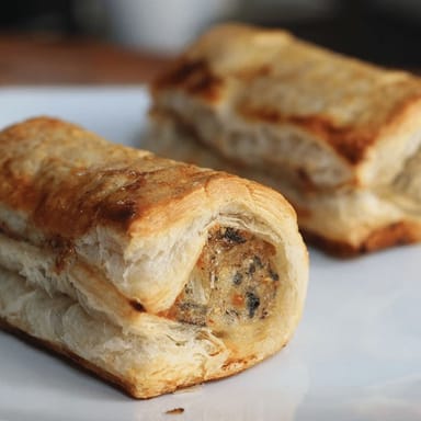 Historic Market Food Tour and Biscuit Cooking Class