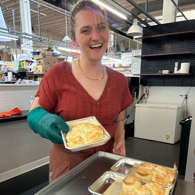 Historic Market Food Tour and Biscuit Cooking Class