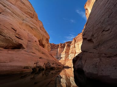 2-Hour Antelope Canyon Small Group Photo Tour by Boat