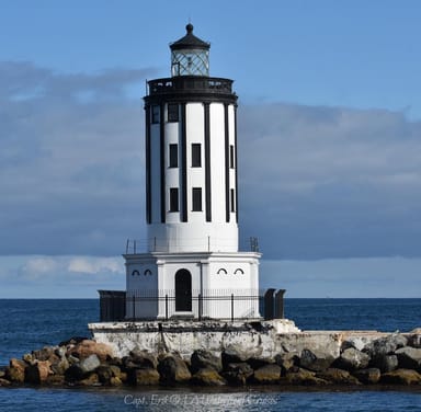 Scenic West Harbor LA Narrated Cruise