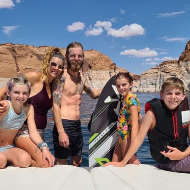 8-Hour Private Boating Adventure on Lake Powell