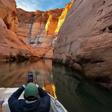 2-Hour Private Antelope Canyon Photo Tour by Boat