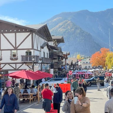 Escape to Bavaria: Scenic Adventure to Leavenworth from Seattle