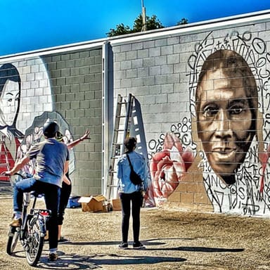 Street Art & Mural E-Bike Tour