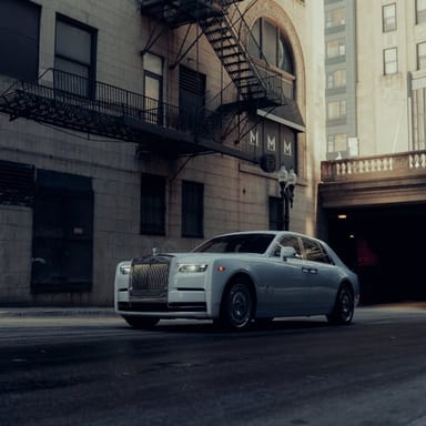 Private Downtown Tour in a Luxury Vehicle