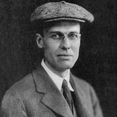 Eastside Chicago Outdoor Scavenger Hunt