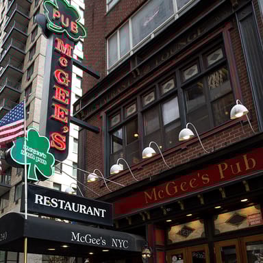 NYC TV & Movie Sites Tour - Multiple Languages Available