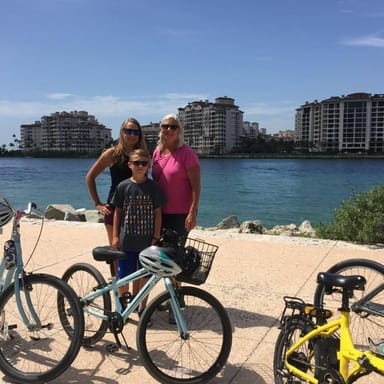 Miami Bus and Boat Tour with South Beach Bike Rental