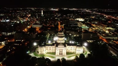 Private Flight Over Austin’s Skyline and Capitol