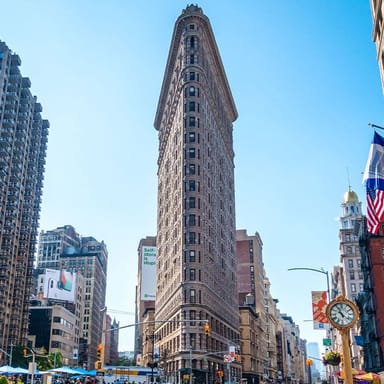 24-Hour Hop-On Hop-Off NYC Bus Tour & Statue of Liberty Cruise