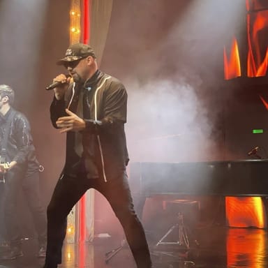 Tickets to Kyle Martin’s Piano Man with VIP Seating and Beverage