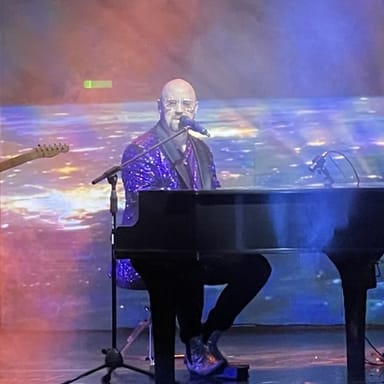 Tickets to Kyle Martin’s Piano Man with VIP Seating and Beverage