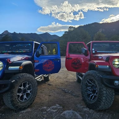 Pikes Peak Luxury Jeep Tour