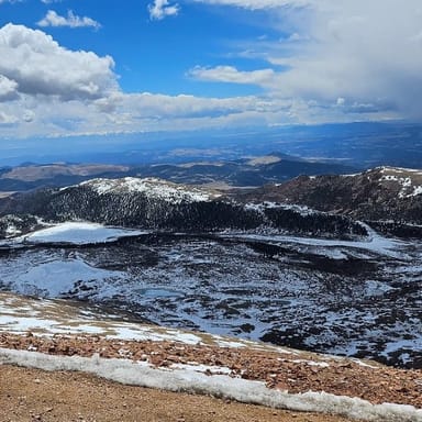 Pikes Peak Luxury Jeep Tour
