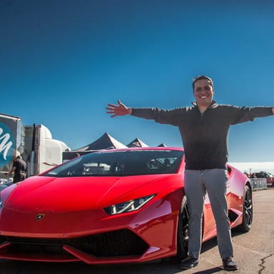 Race a Lamborghini Huracan LP610-4 Plus High Speed Ride Along with Xtreme Xperience