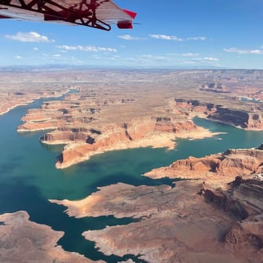 Combo Flying Tour of Canyonlands National Park and Lake Powell