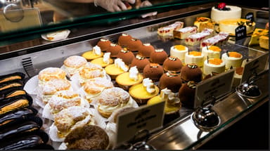 Sweet Treats, Coffee, and History Tour in Pittsburgh