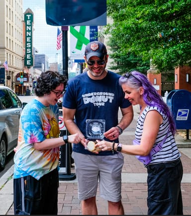 Sweet Treats and History Tour in Knoxville