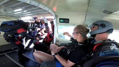 Thrilling Tandem Skydiving Experience