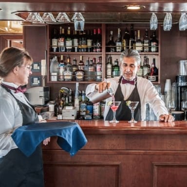 StarLite Sapphire Yacht Scenic Dinner Cruise