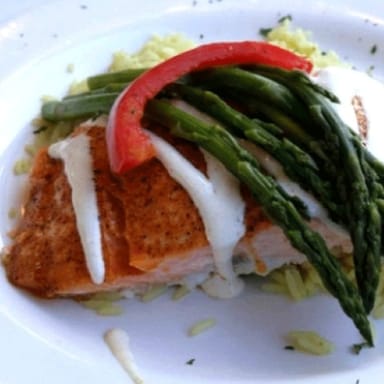 StarLite Sapphire Yacht Scenic Dinner Cruise