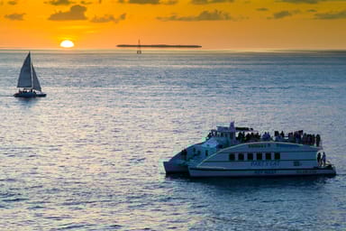 Sunset Happy Hour Cruise with Premium Drinks
