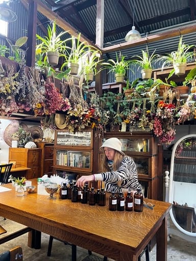 Create Your Own Seasonal Perfume Using Nature-Based Botanicals