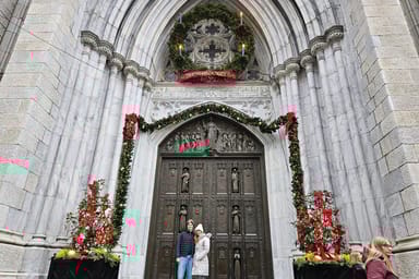 St. Patrick's Cathedral Official Holiday Tour
