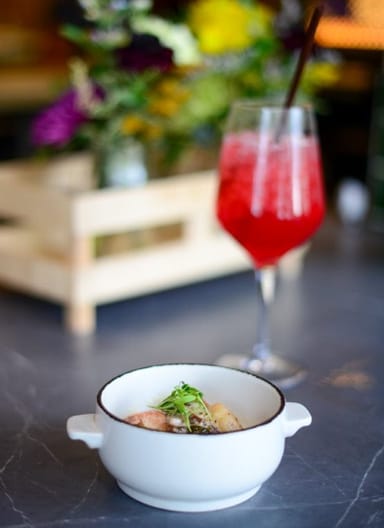 Ivanhoe Village Bites and Brews Food Tour