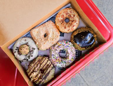 Mall to Monuments Running Tour and Donut Tasting Experience for Two