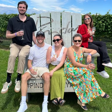Long Island Wine Tour with Lunch